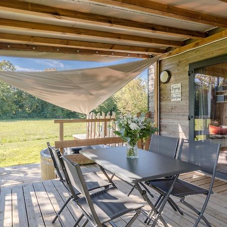 Tiny House Avec Spa, Proche De Bordeaux Et De Saint-Emilion Villa Castelviel Exterior photo