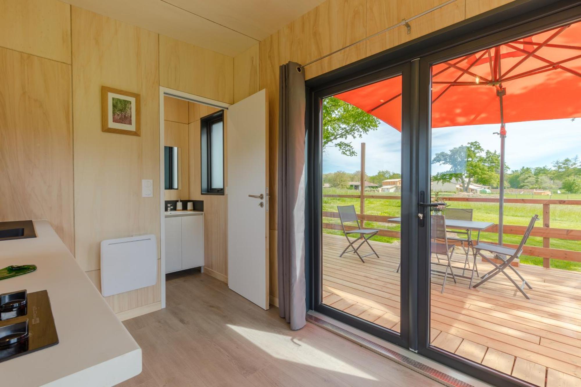 Tiny House Avec Spa, Proche De Bordeaux Et De Saint-Emilion Villa Castelviel Exterior photo